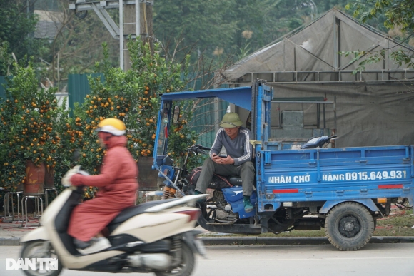 3 Tho Xay Tranh Thu Nhan Mang Xuan Ve Nha Kiem Tien Trieu Ngay Can Tet