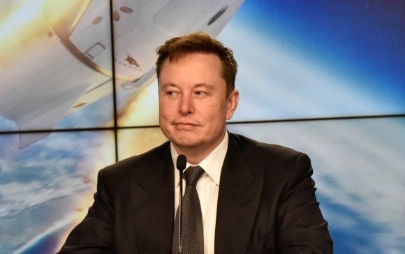 1 Elon Musk Noi Rut Ra Bai Hoc Sau Khi Va Mieng Tren X